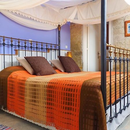لارنكا Zoes Traditional Apartments, Bed & Breakfast المظهر الخارجي الصورة