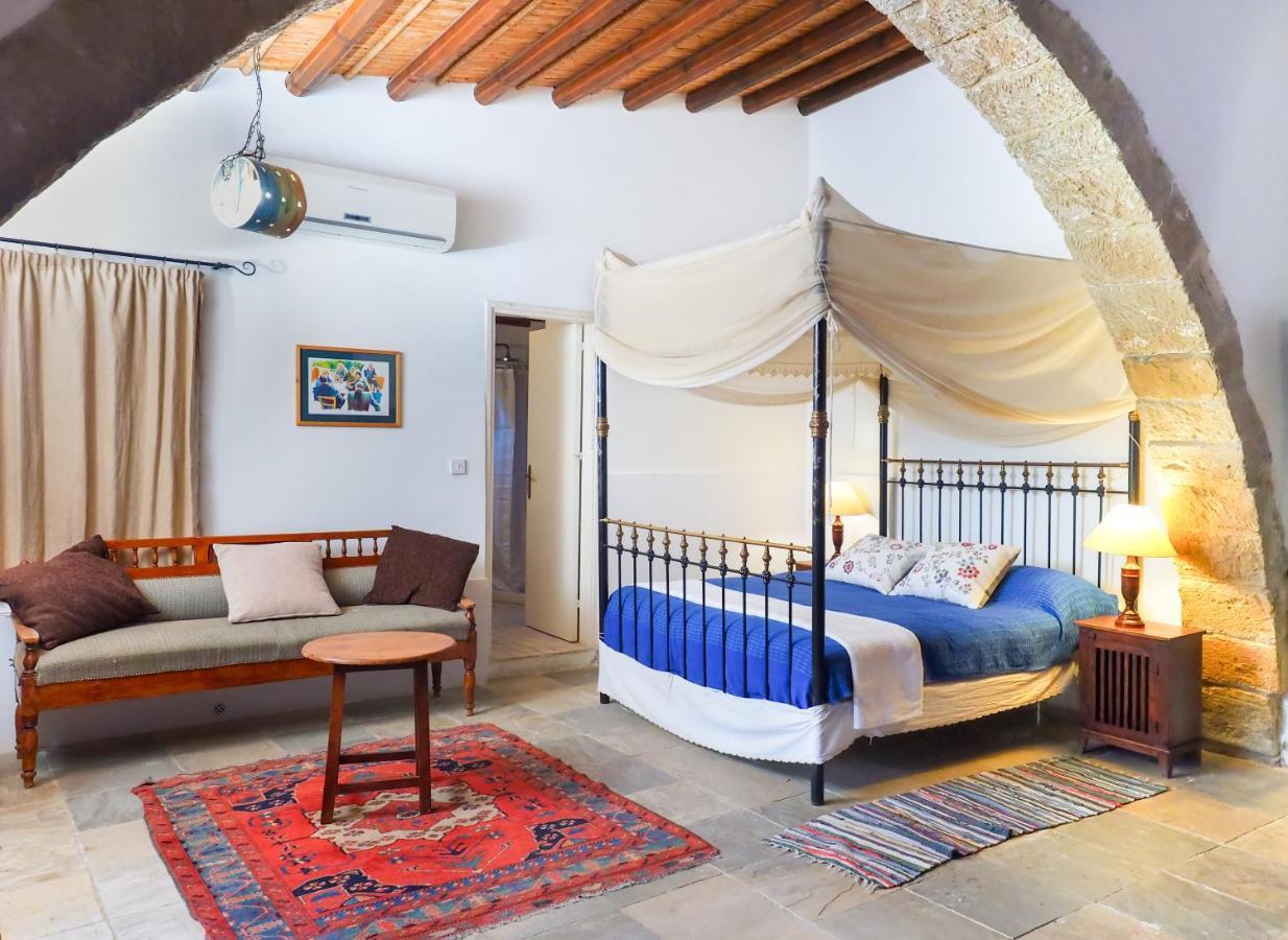 لارنكا Zoes Traditional Apartments, Bed & Breakfast المظهر الخارجي الصورة